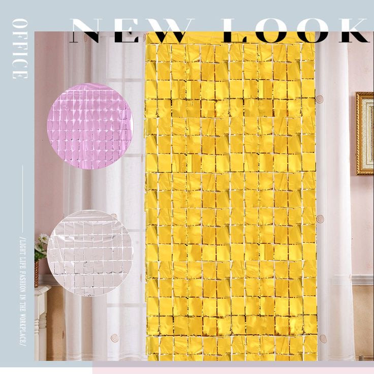 SQUARE FOIL CURTAIN
